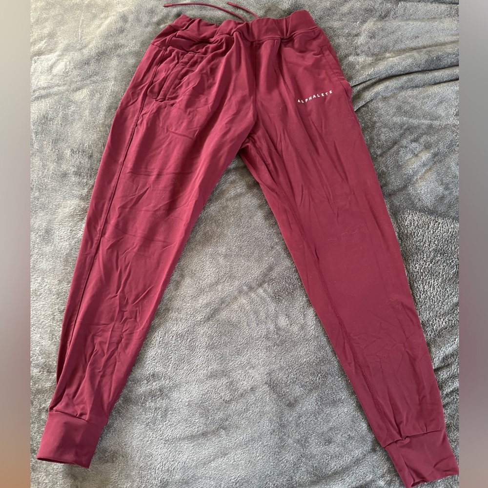 Alphalete Men's Burgundy Jogger Pants Size Medium